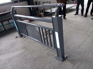 关于景观灯光护栏的特点就介绍