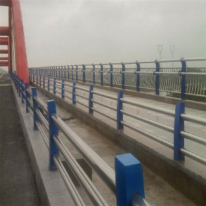 不锈钢复合管产品特点