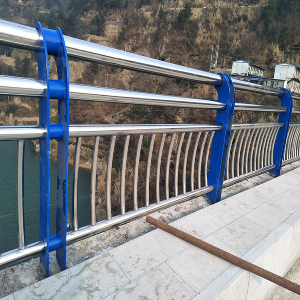 不锈钢和碳素结构