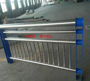 不锈钢复合管护栏不退色